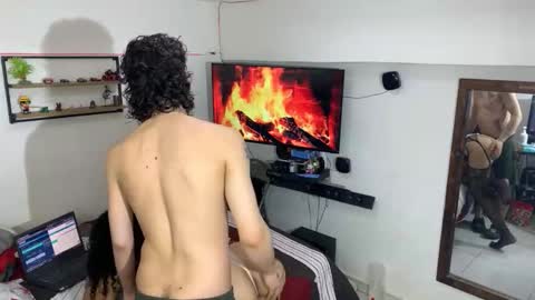 Snapshot of crystal5358 chatting on December 15, 7:12 am crystal5358 online show from December 15, 7:12 am