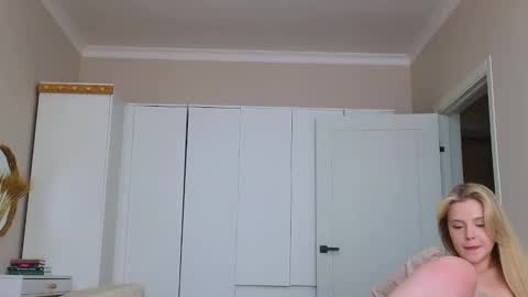 Cassie control  domi and lush  in private for free online show from March 2, 5:08 am