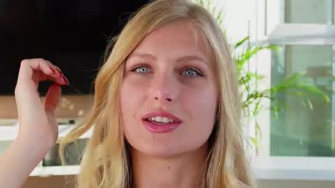 Crystal online show from February 12, 5:19 pm