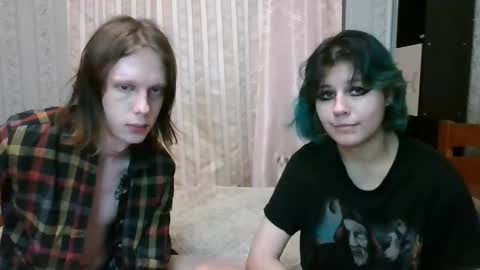 Snapshot of crystal_porn_love chatting on February 1, 3:30 am Crystal and Marcl online show from February 1, 3:30 am