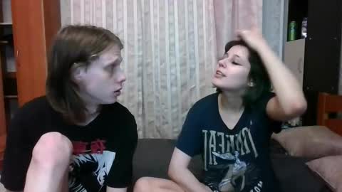 Snapshot of crystal_porn_love chatting on February 6, 3:06 am Crystal and Marcl online show from February 6, 3:06 am