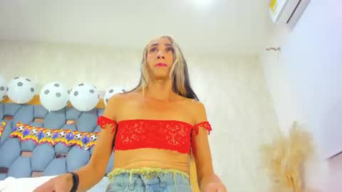 crystal_sm online show from July 4, 3:02 am
