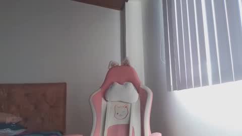 Crystal Blaze online show from October 25, 2:24 pm