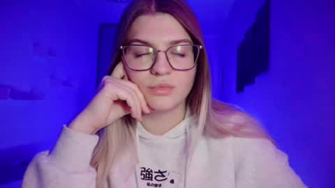 crystalblush01 online show from April 30, 6:36 pm