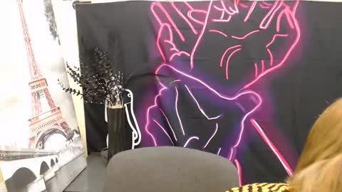 Stella online show from January 8, 12:47 pm