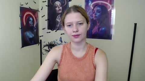 Stella online show from November 6, 8:15 am