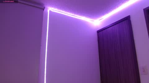 Olivia  online show from January 11, 3:23 am