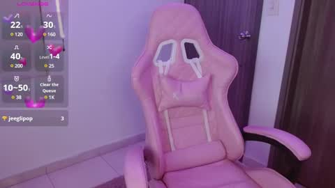 Olivia  online show from February 17, 11:42 pm