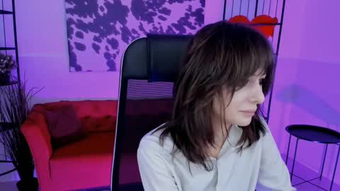 crystallbloom online show from October 7, 2:31 am