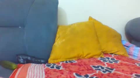 Snapshot of crystallgem chatting on March 26, 1:49 pm crystallgem online show from March 26, 1:49 pm