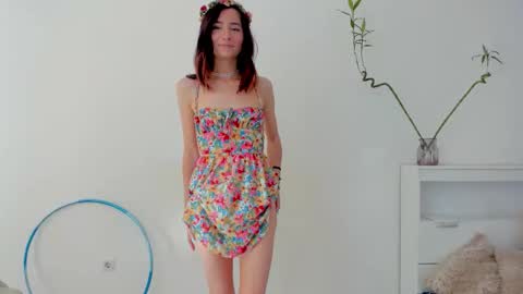 Snapshot of crystalnut chatting on September 15, 2:55 am Maria online show from September 15, 2:55 am