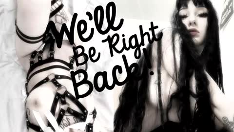 Snapshot of crystalsomnia chatting on November 5, 4:07 pm Sasha Make me moan with patterns good music here online show from November 5, 4:07 pm