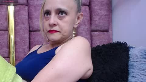 ASHLEY online show from March 14, 8:03 pm