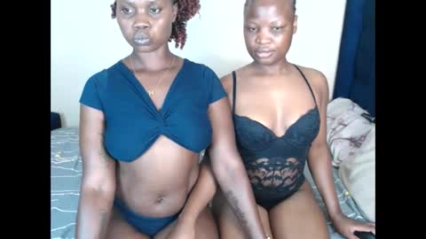 crystalxebony online show from November 15, 3:48 am
