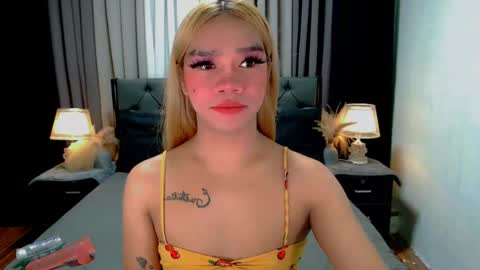 bea takashi  online show from April 25, 9:56 am