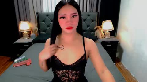 bea takashi  online show from June 11, 9:29 am