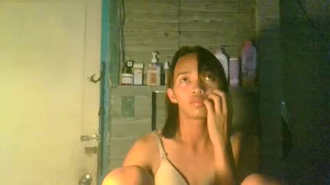 Lauren online show from November 16, 4:34 pm