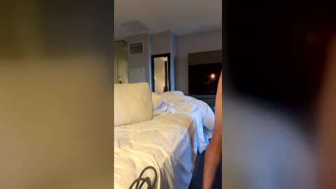 cthotguy5000 online show from June 22, 10:56 am