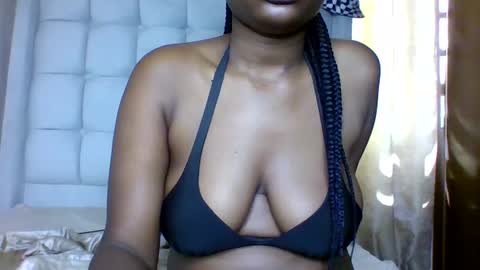 Snapshot of ctrl_cheeks chatting on December 19, 9:40 am ctrl_cheeks online show from December 19, 9:40 am