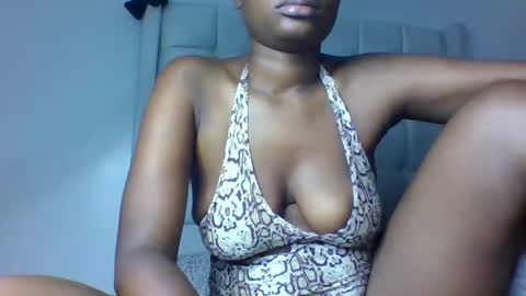 Snapshot of ctrl_cheeks chatting on March 11, 3:05 am ctrl_cheeks online show from March 11, 3:05 am