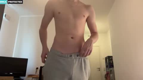 Snapshot of cube93 chatting on November 18, 9:25 am cube93 online show from November 18, 9:25 am