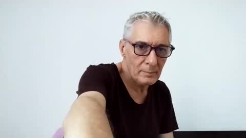 Snapshot of cucaio18 chatting on May 4, 12:39 am BIG UNCUT HARD COCK online show from May 4, 12:39 am