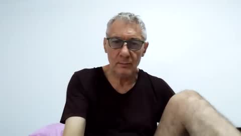 Snapshot of cucaio18 chatting on May 17, 12:30 am BIG UNCUT HARD COCK online show from May 17, 12:30 am