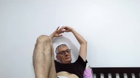 Snapshot of cucaio18 chatting on May 18, 4:18 am BIG UNCUT HARD COCK online show from May 18, 4:18 am