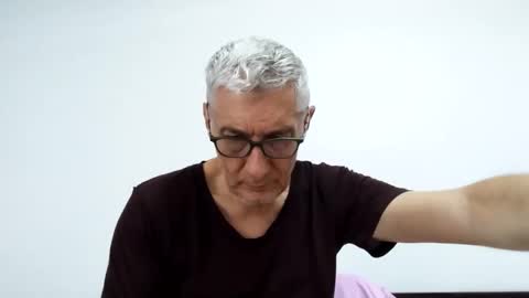 Snapshot of cucaio18 chatting on May 26, 1:01 am BIG UNCUT HARD COCK online show from May 26, 1:01 am