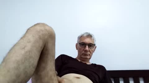 Snapshot of cucaio18 chatting on June 8, 12:36 am BIG UNCUT HARD COCK online show from June 8, 12:36 am