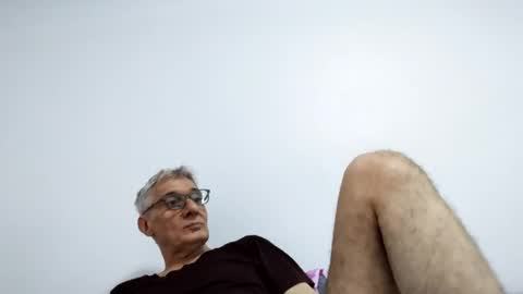 Snapshot of cucaio18 chatting on June 13, 1:14 am BIG UNCUT HARD COCK online show from June 13, 1:14 am
