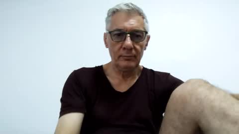 Snapshot of cucaio18 chatting on June 17, 1:30 am BIG UNCUT HARD COCK online show from June 17, 1:30 am