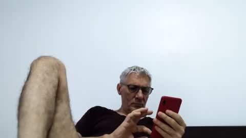 Snapshot of cucaio18 chatting on June 21, 12:35 am BIG UNCUT HARD COCK online show from June 21, 12:35 am