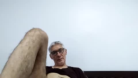 Snapshot of cucaio18 chatting on June 22, 3:47 am BIG UNCUT HARD COCK online show from June 22, 3:47 am