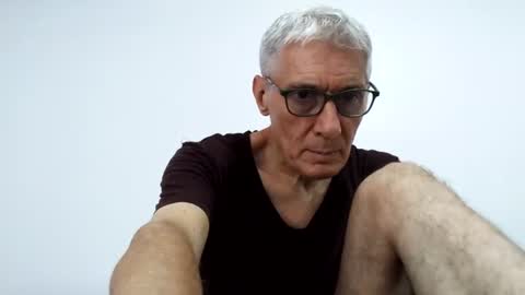 Snapshot of cucaio18 chatting on July 23, 2:20 am BIG UNCUT HARD COCK online show from July 23, 2:20 am