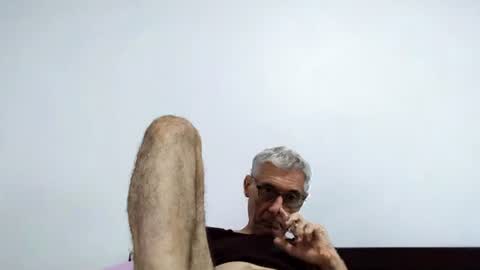 Snapshot of cucaio18 chatting on July 25, 3:04 am BIG UNCUT HARD COCK online show from July 25, 3:04 am