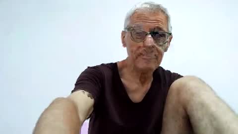 Snapshot of cucaio18 chatting on July 26, 12:08 am BIG UNCUT HARD COCK online show from July 26, 12:08 am