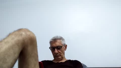 Snapshot of cucaio18 chatting on July 28, 12:40 am BIG UNCUT HARD COCK online show from July 28, 12:40 am