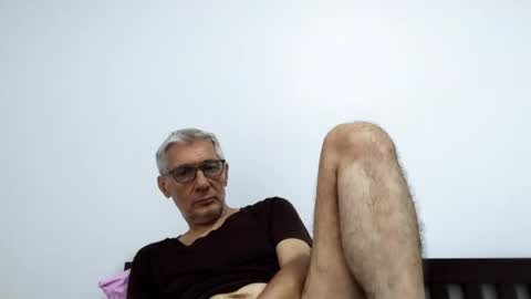 Snapshot of cucaio18 chatting on July 31, 2:44 am BIG UNCUT HARD COCK online show from July 31, 2:44 am