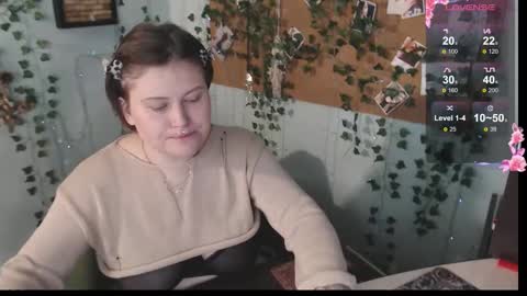 Snapshot of cuddlieschris chatting on September 28, 2:17 am Chris online show from September 28, 2:17 am