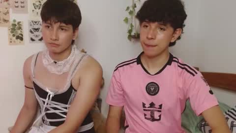 Snapshot of cuddly_and_jinx chatting on March 15, 10:27 pm cuddly_and_jinx online show from March 15, 10:27 pm