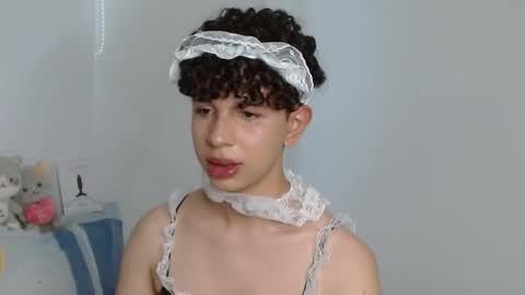 Cuddly online show from January 18, 8:40 pm