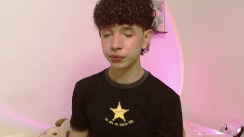 Cuddly online show from February 15, 11:30 am