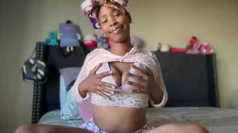 cum2charmxx online show from May 27, 1:24 am