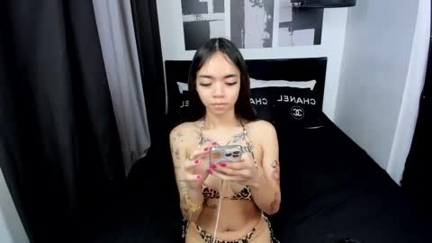 Snapshot of cum4ella chatting on February 12, 6:41 am Spooky ella online show from February 12, 6:41 am