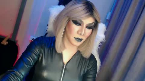 Snapshot of cum_4youbaby chatting on September 23, 5:49 pm CUMMELA SLUTI online show from September 23, 5:49 pm