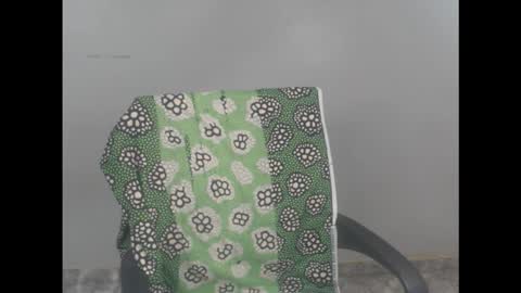 Snapshot of cum_ebony_xsecret chatting on September 29, 8:08 am sophie online show from September 29, 8:08 am