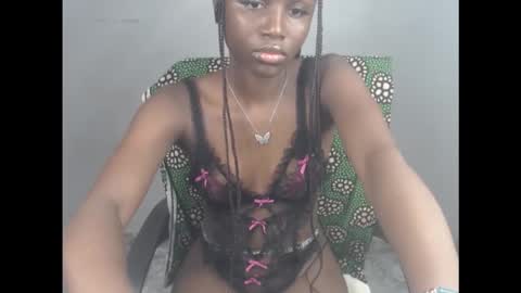 Snapshot of cum_ebony_xsecret chatting on October 3, 8:22 am sophie online show from October 3, 8:22 am