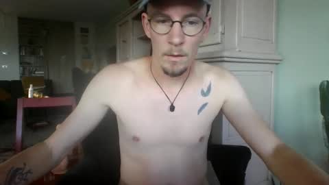 cum_swallow_bi online show from May 16, 5:34 pm