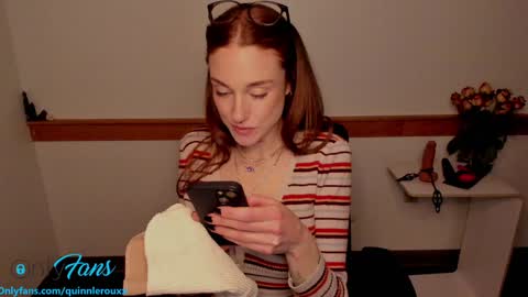 Snapshot of cum_with_quinn chatting on January 2, 10:01 pm Quinn online show from January 2, 10:01 pm